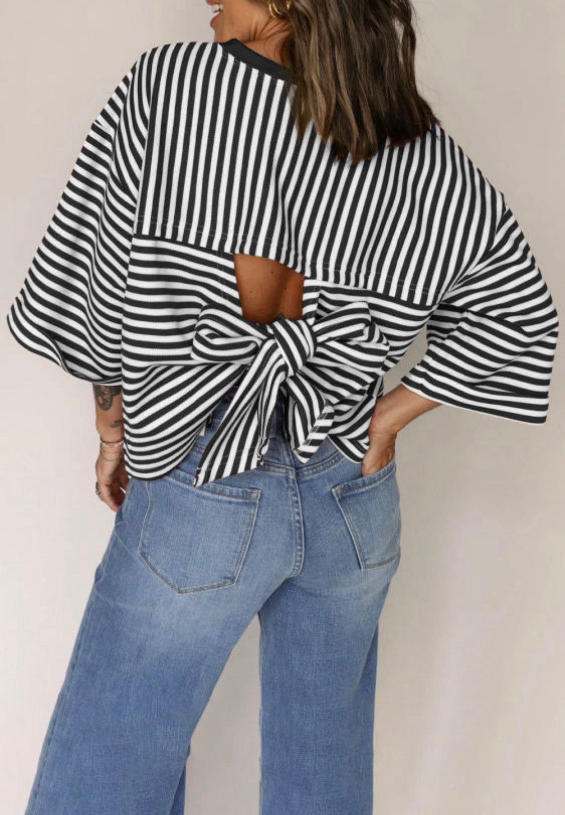 Bowknot Cutout Back Loose Tee