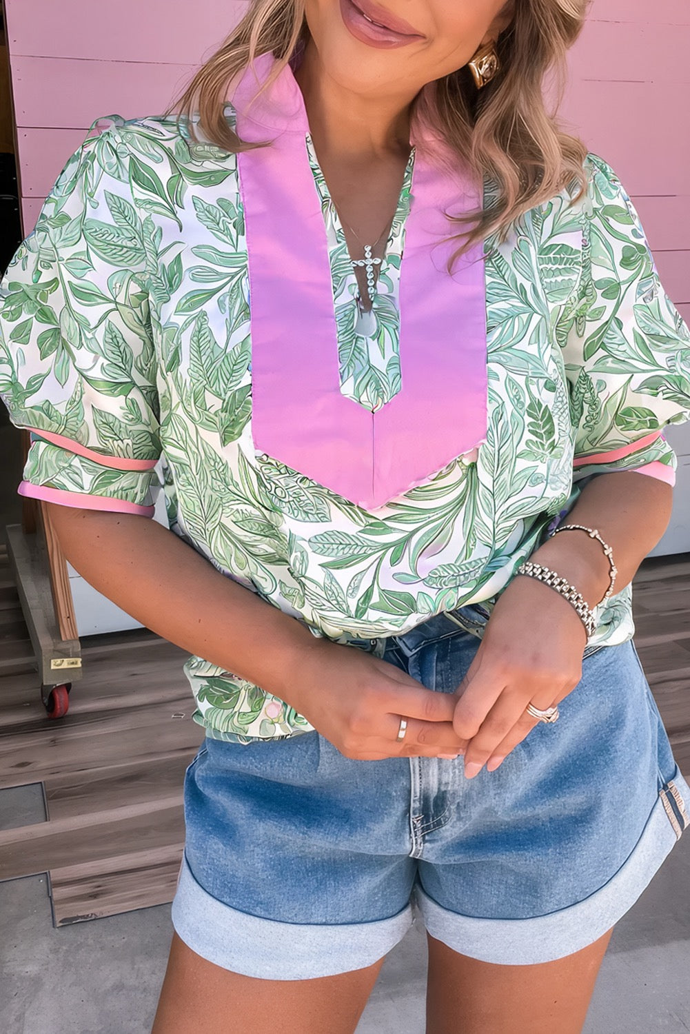Green leave pattern v neck puff sleeve blouse